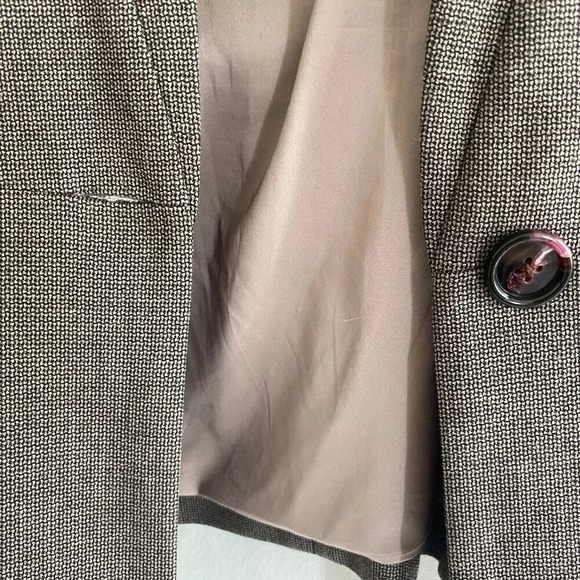 LE Chateau Gray Houndstooth Lined Formal Single Breasted Blazer Size S - Picture 3 of 9